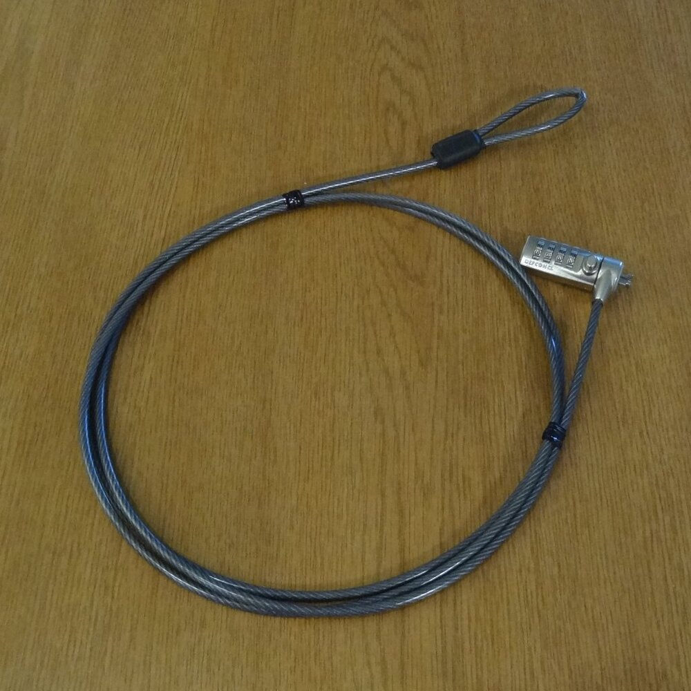 TARGUS - DEFCON T-Lock ~ Resettable Combo ~ LAPTOP Cable Lock ~ Like NEW